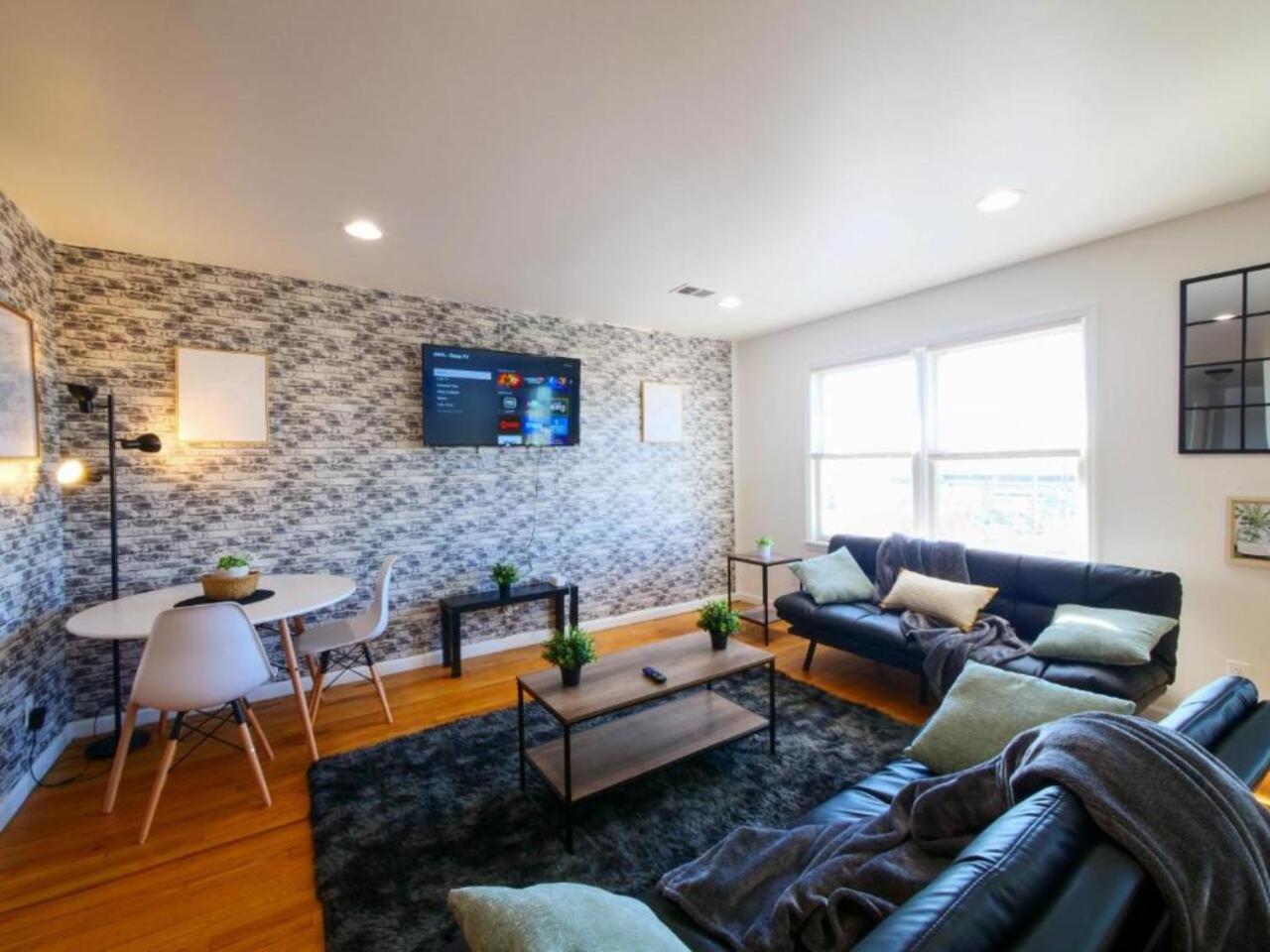 Cozy 3 - Bed Apartment, Minutes From Nyc! * Jersey City
